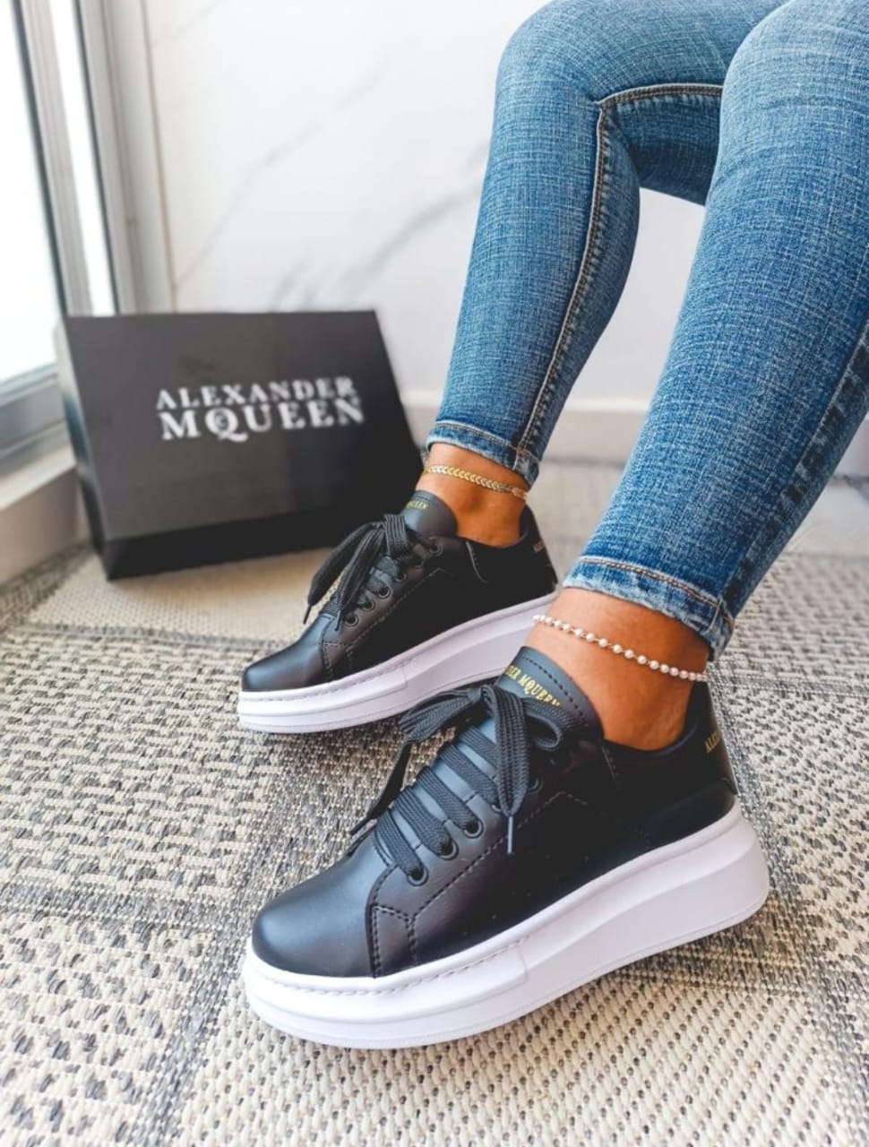 Alexander McQueen😎 Negro Blanco Mt